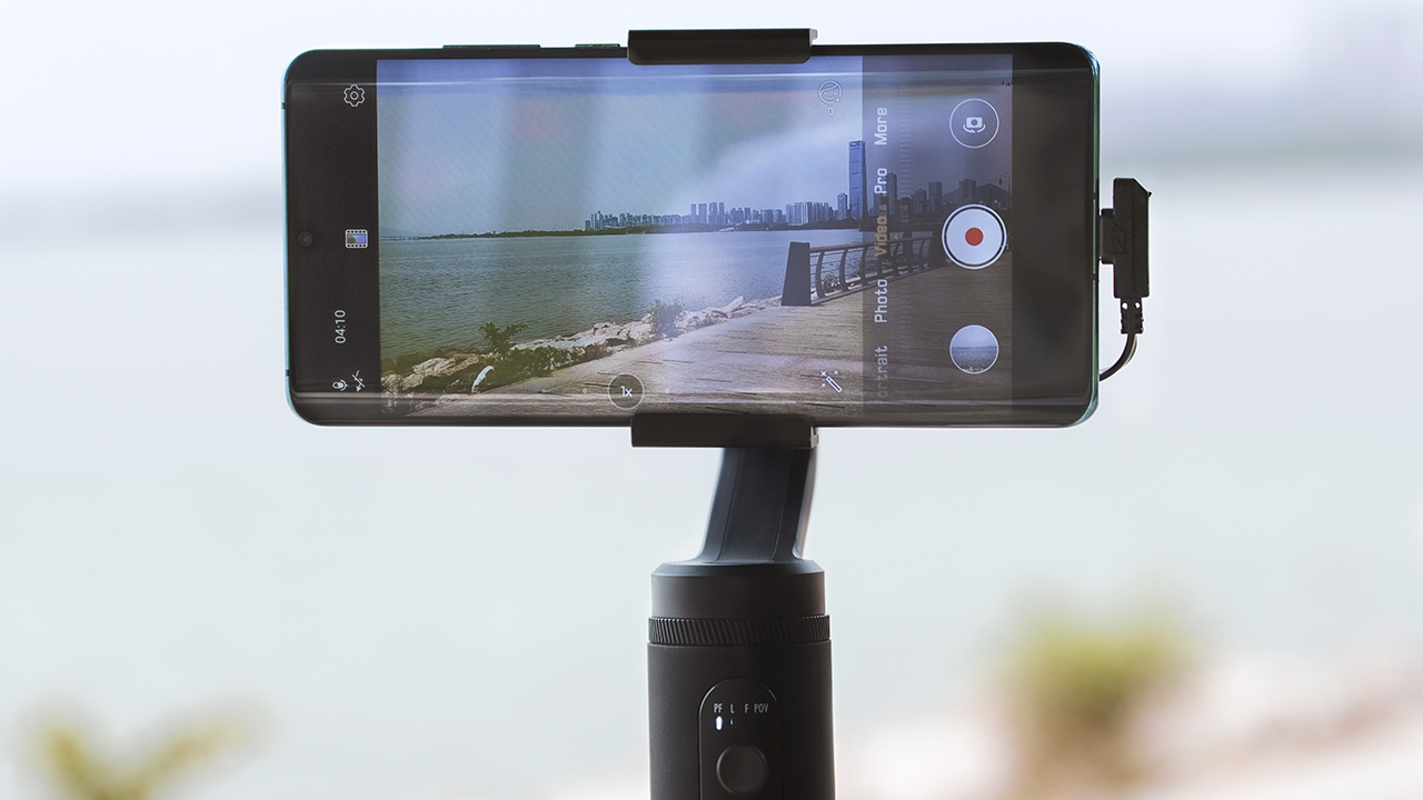 Zhiyun SMOOTH-Q2 Smartphone Gimbal On Kickstarter | CineD