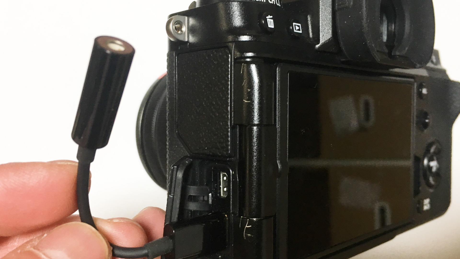 FUJIFILM X-T4 Hands-on Review - The Good Has Just Become Much