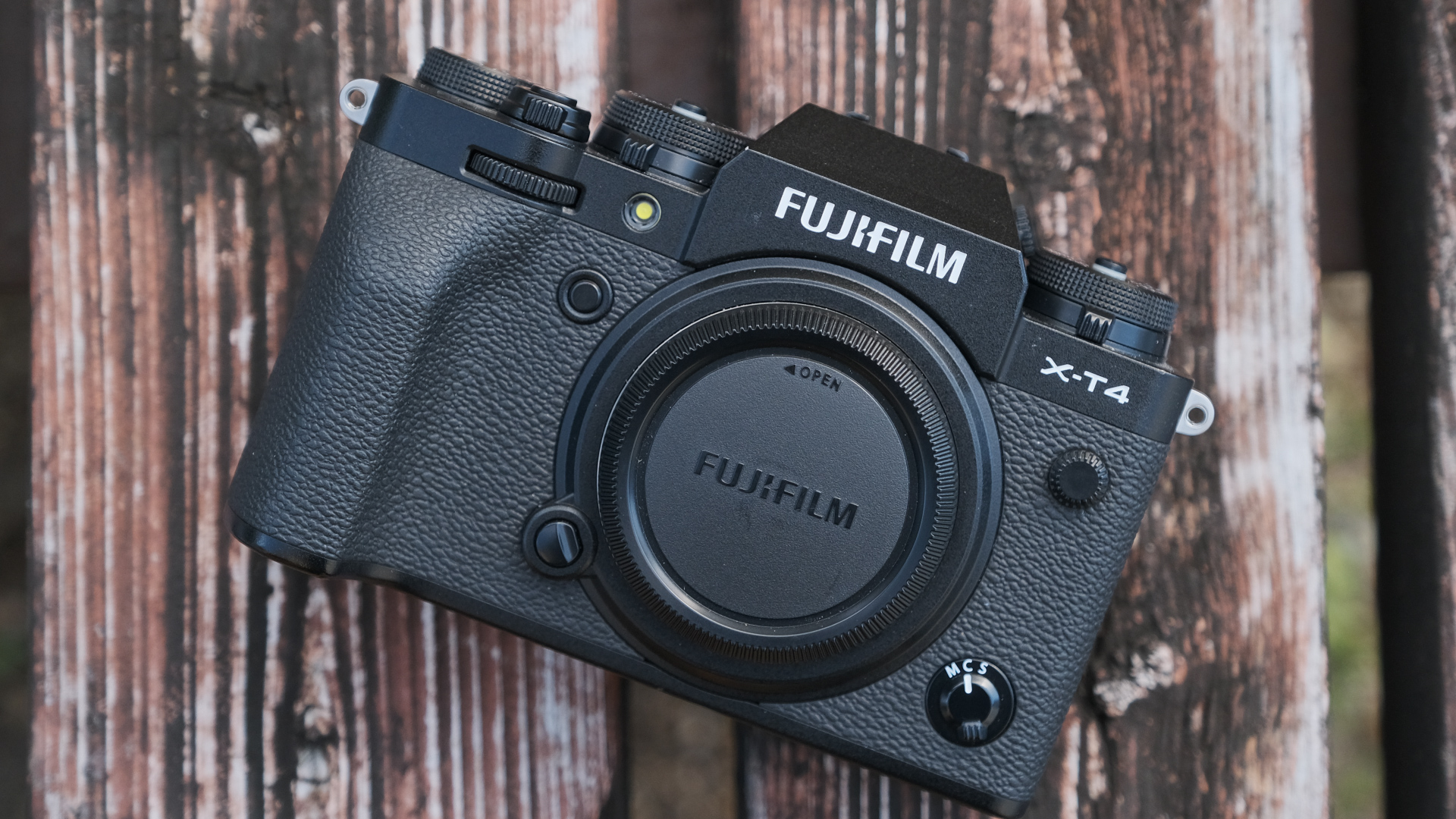 FUJIFILM X-T4 Hands-on Review - The Good Has Just Become Much