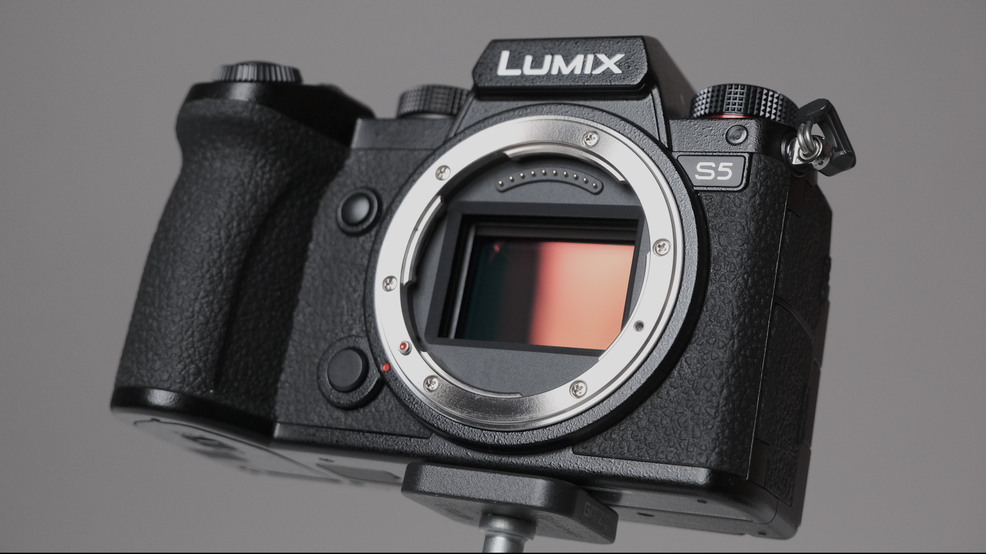 Anunciaron la Panasonic LUMIX S5 – Cámara híbrida mirrorless full
