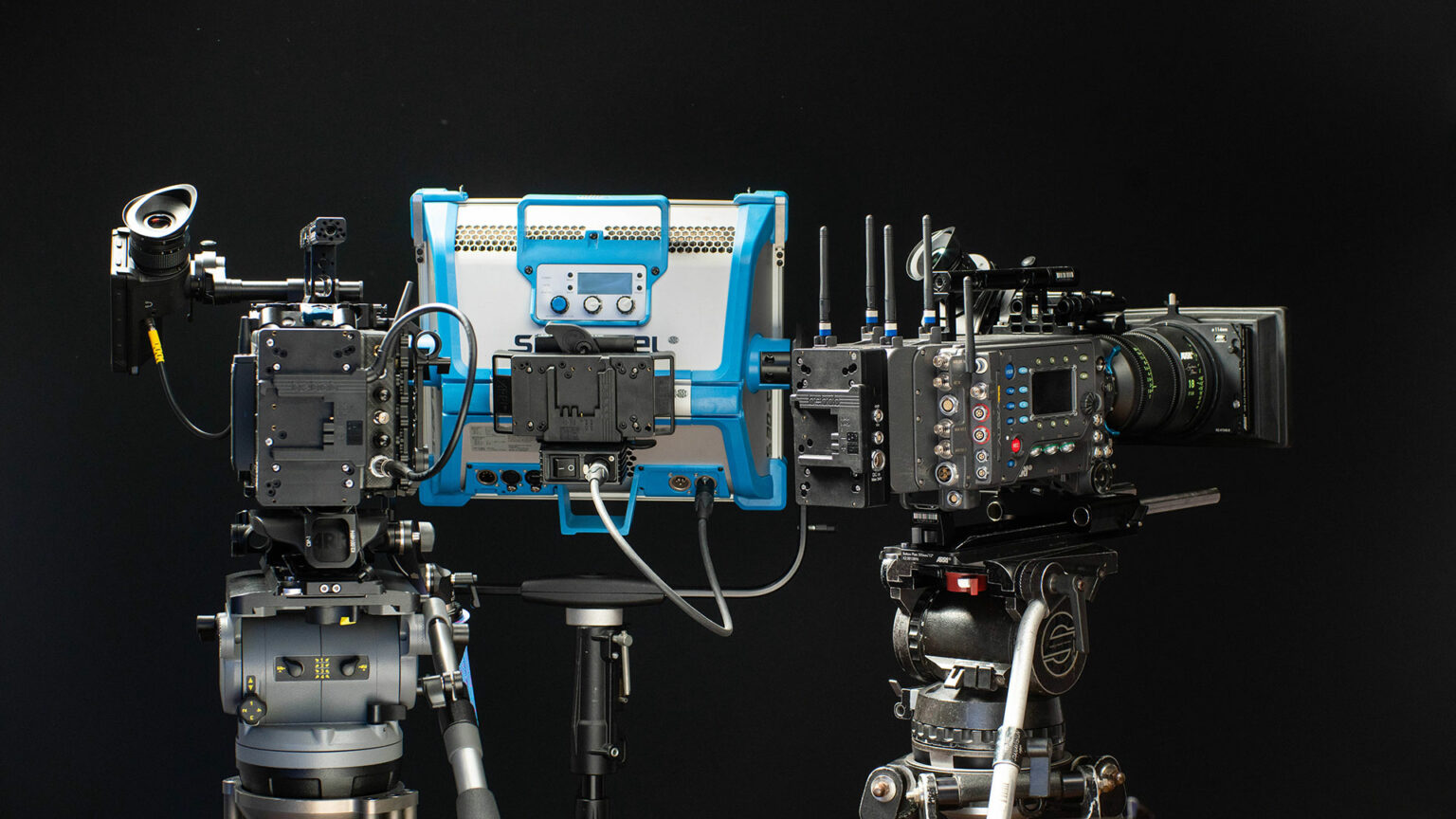 ARRI Makes B-Mount 12/24V Batteries Their New Standard | CineD