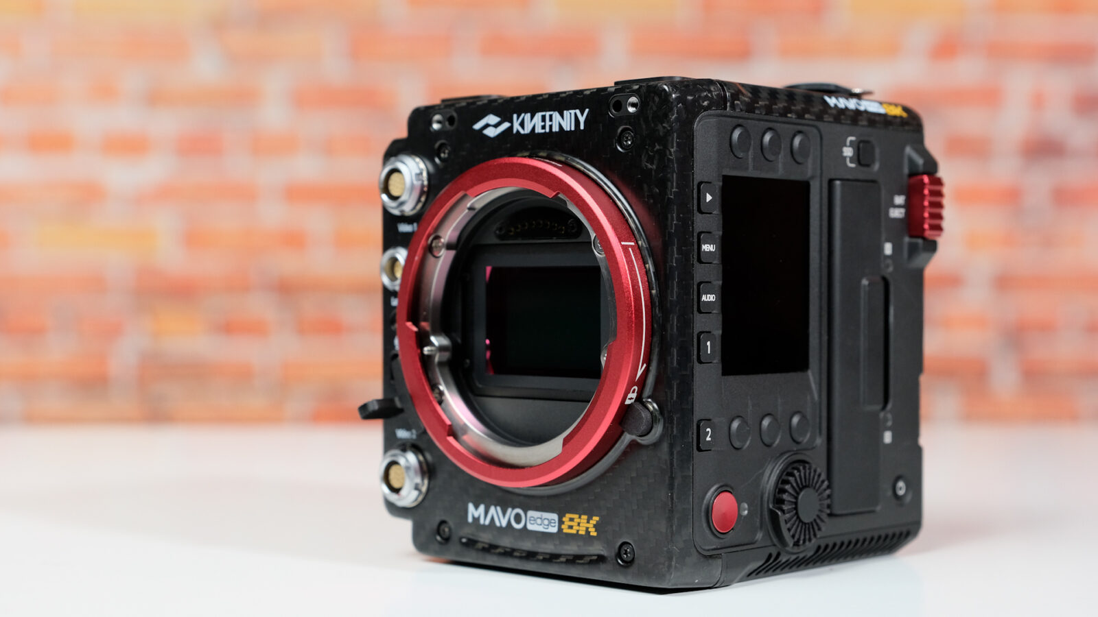 Kinefinity MAVO Edge 8K Review - Hands-on & Short Documentary (Pre ...