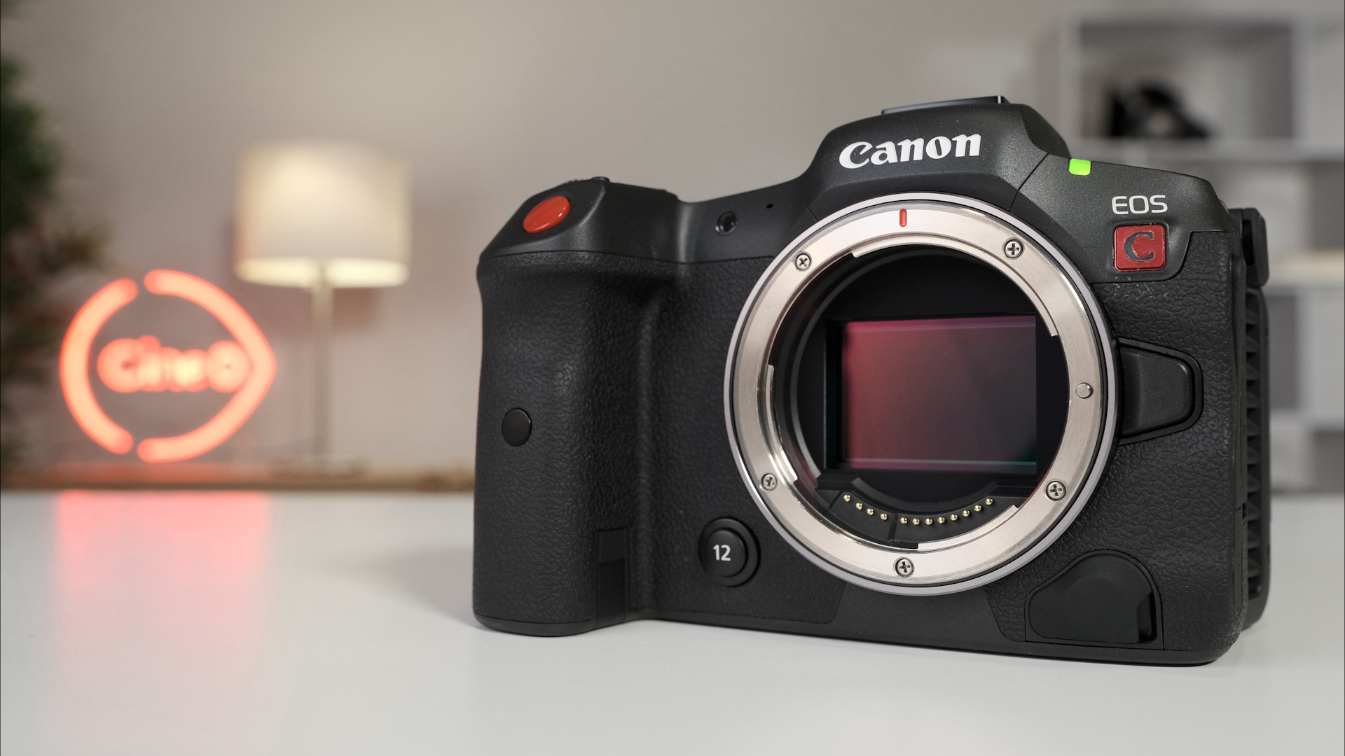 Canon's Development Technique 32 New RF Lenses by 2025 Venzux