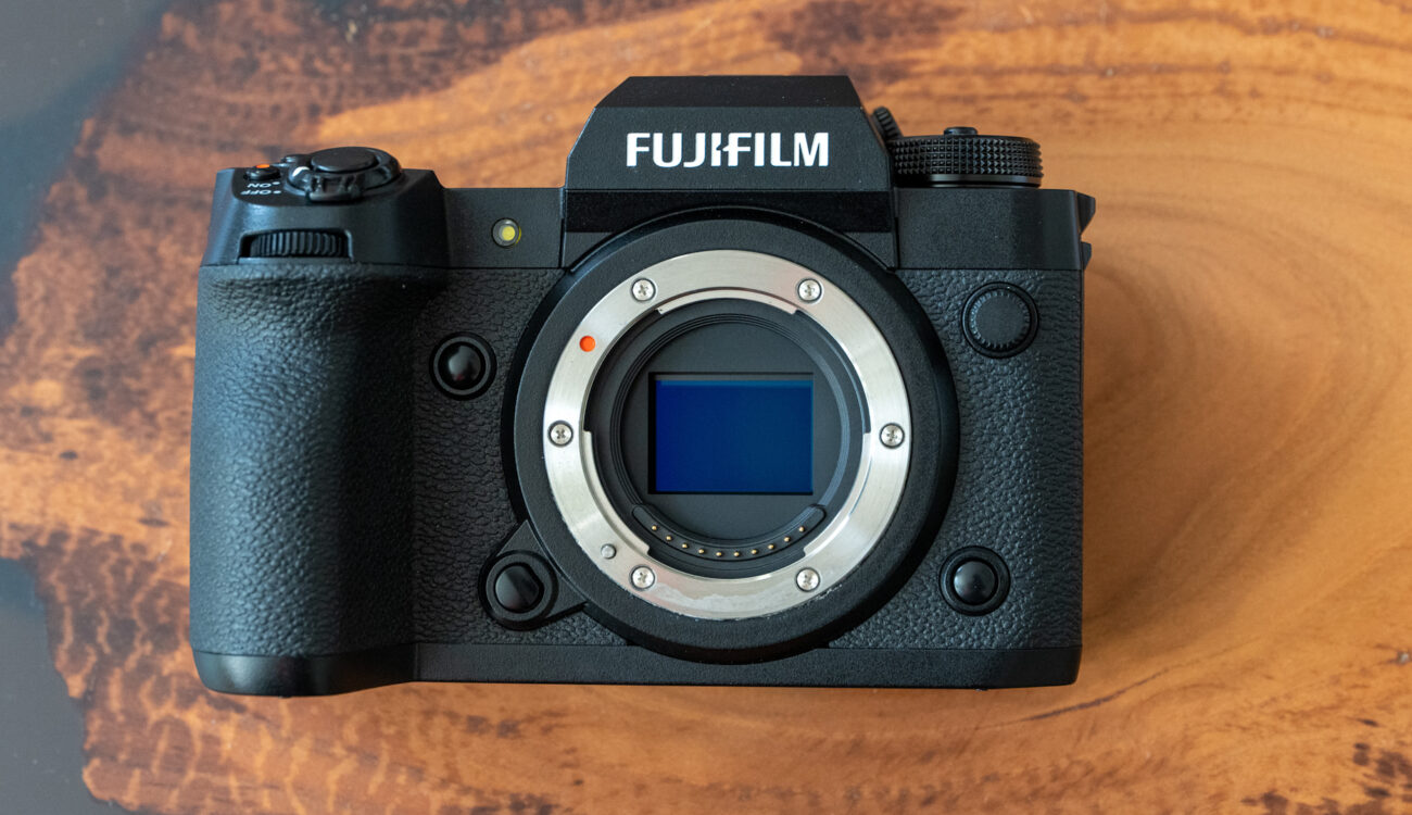 FUJI FILM デジタル一眼カメラ X-H2