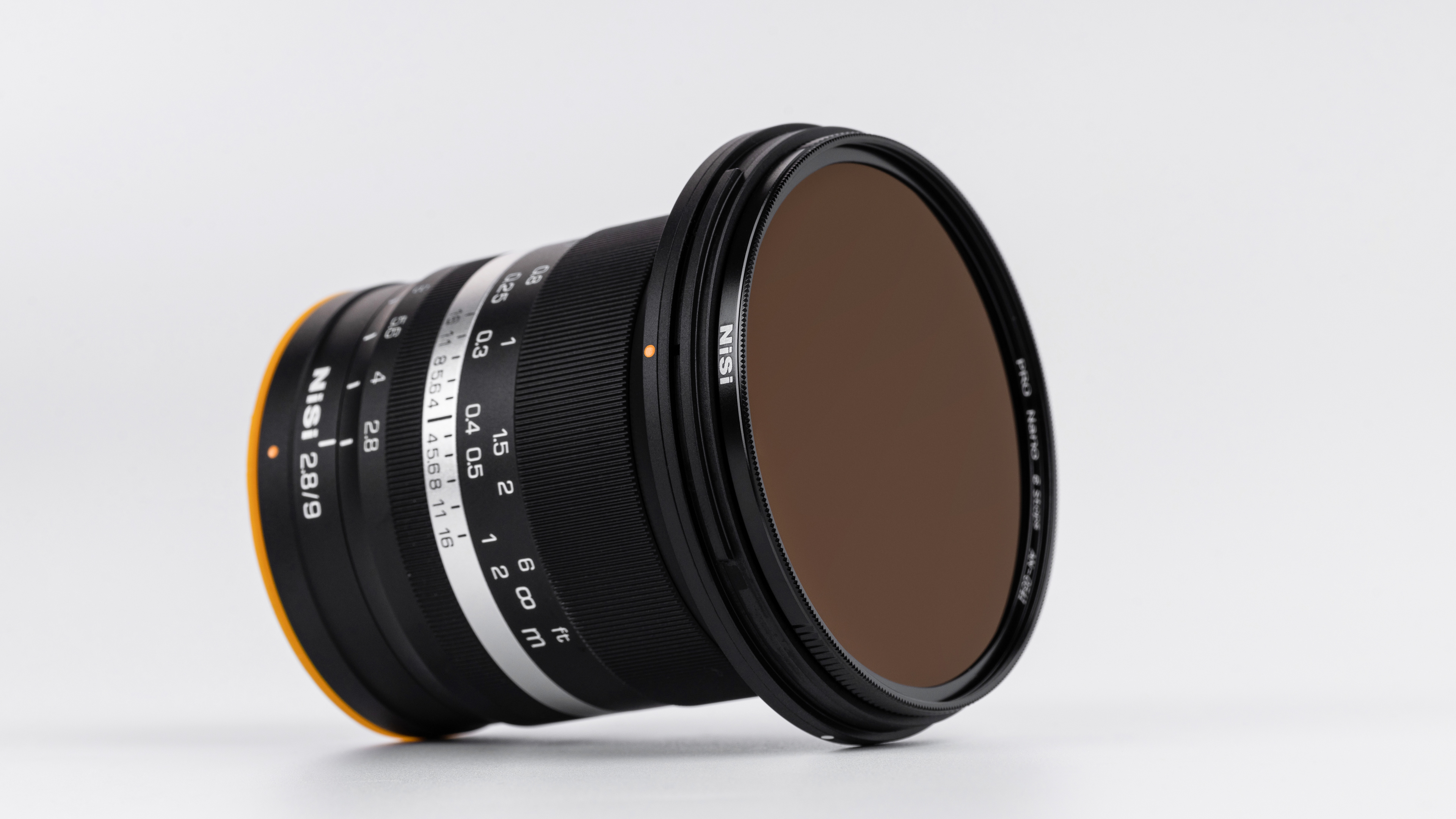 NiSiがAPS-Cカメラ用「NiSi 9mm F2.8」を発表 | CineD