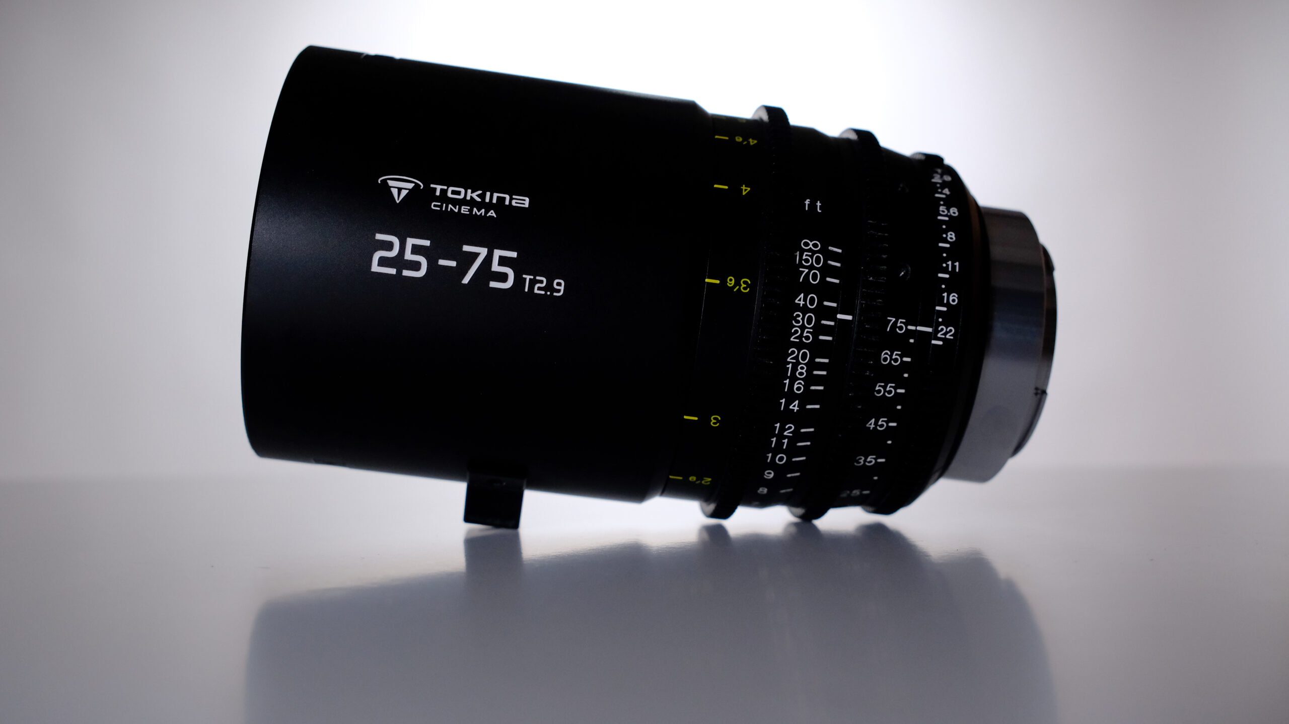 トキナーシネマ25-75mm T2.9レンズレビュー | CineD