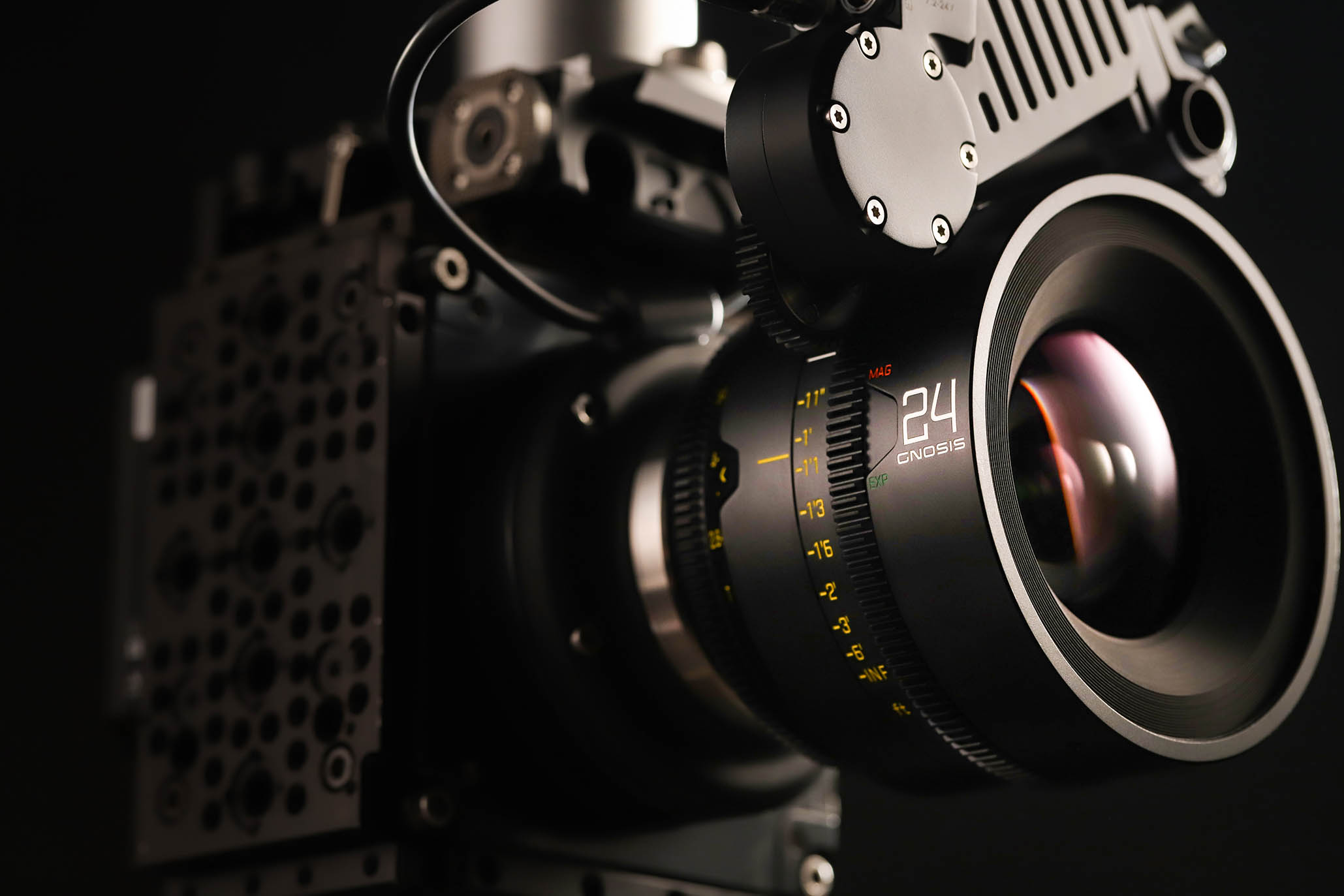 DZOFILMがGnosis 24mm VV T2.8 Macro Cine Lensを発表 | CineD