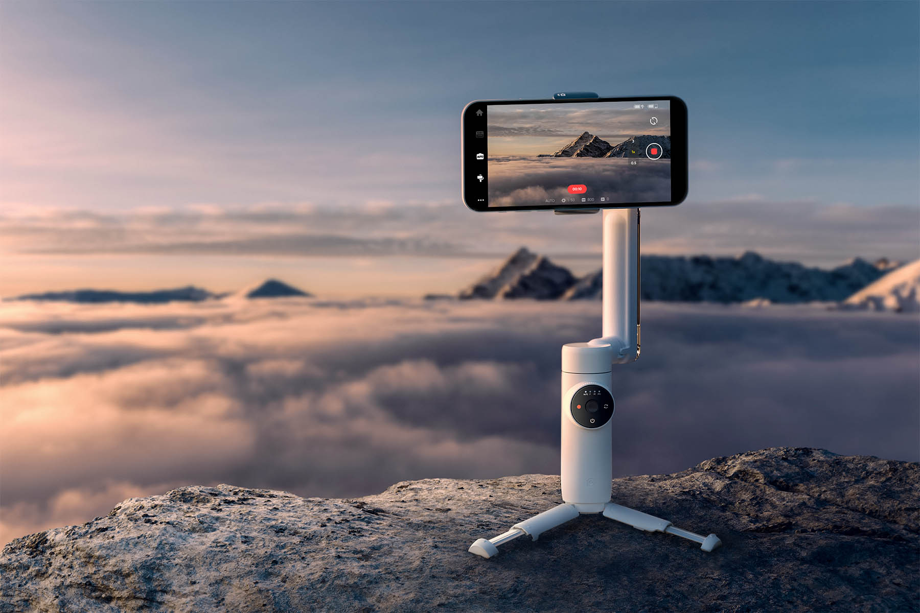 Insta360 Flow Gimbal Stabilizer for Smartphone, AI-Powered Gimbal, 3-Axis  Stabilization, Built-in Tripod, Portable & Foldable, Auto Tracking Phone
