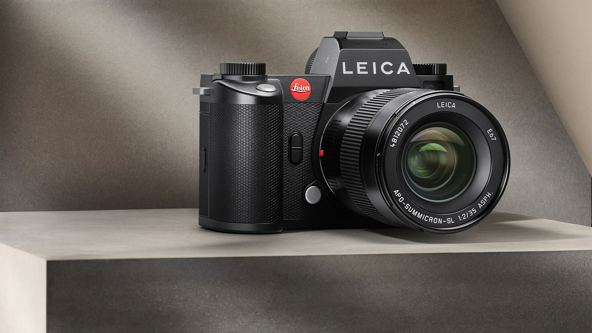 Leica Q3 Introduced with 60MP BSI Sensor, Tilting Screen, Wireless