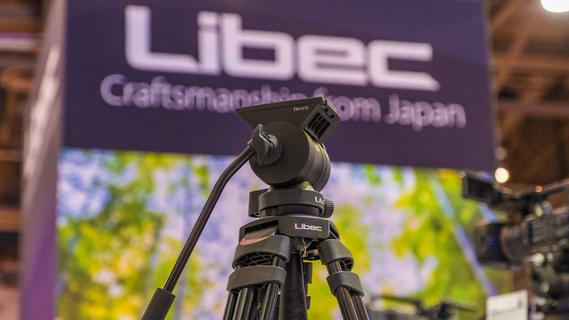 Libec TH-V – a Closer Look at a Cost-Effective Tripod for Content Creators