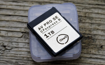 ラストチャンス - CineD スペシャルエディション CFexpress Type B 1TB カード $/€179.99 - 特別価格は間もなく終了