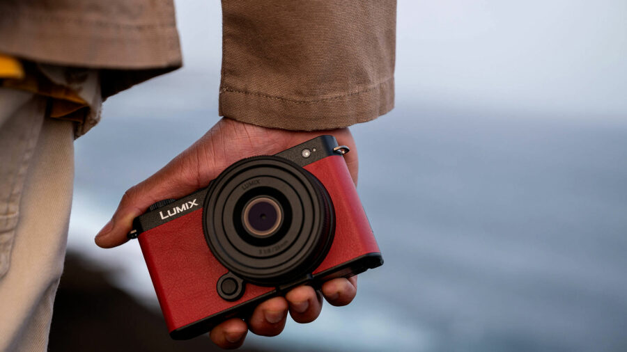 The Panasonic LUMIX S9 with the LUMIX S 26mm F/8.