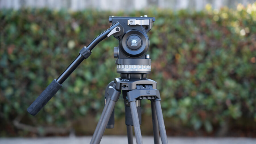 The SIRUI SQ75 tripod and VHS10 head