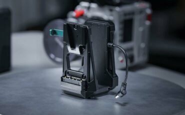 Accsoon V-Lock Adapter Announced for CineView Master 4K and CineView 2 SDI Wireless Transmitters