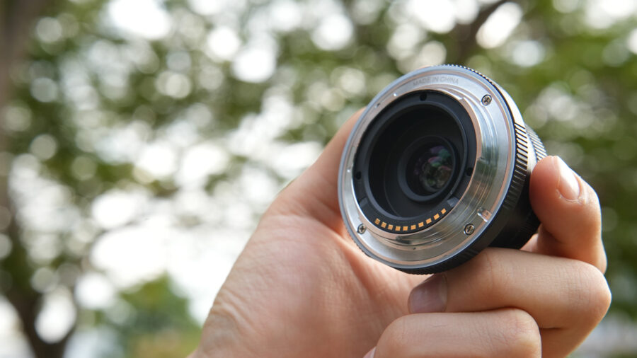 Back of the Laowa 15mm F/5 Cookie in Sony E-Mount