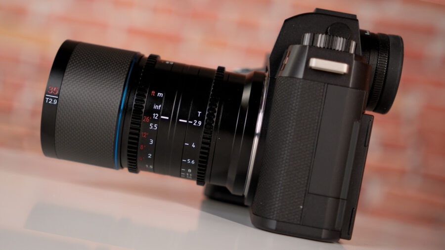 SIRUI Saturn L-mount anamorphic lens on the Leica SL3-S