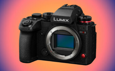 Panasonic LUMIX S1RII Announced – 44MP, 8K30, 5.9K60, 4K120, Internal ProRes RAW and More